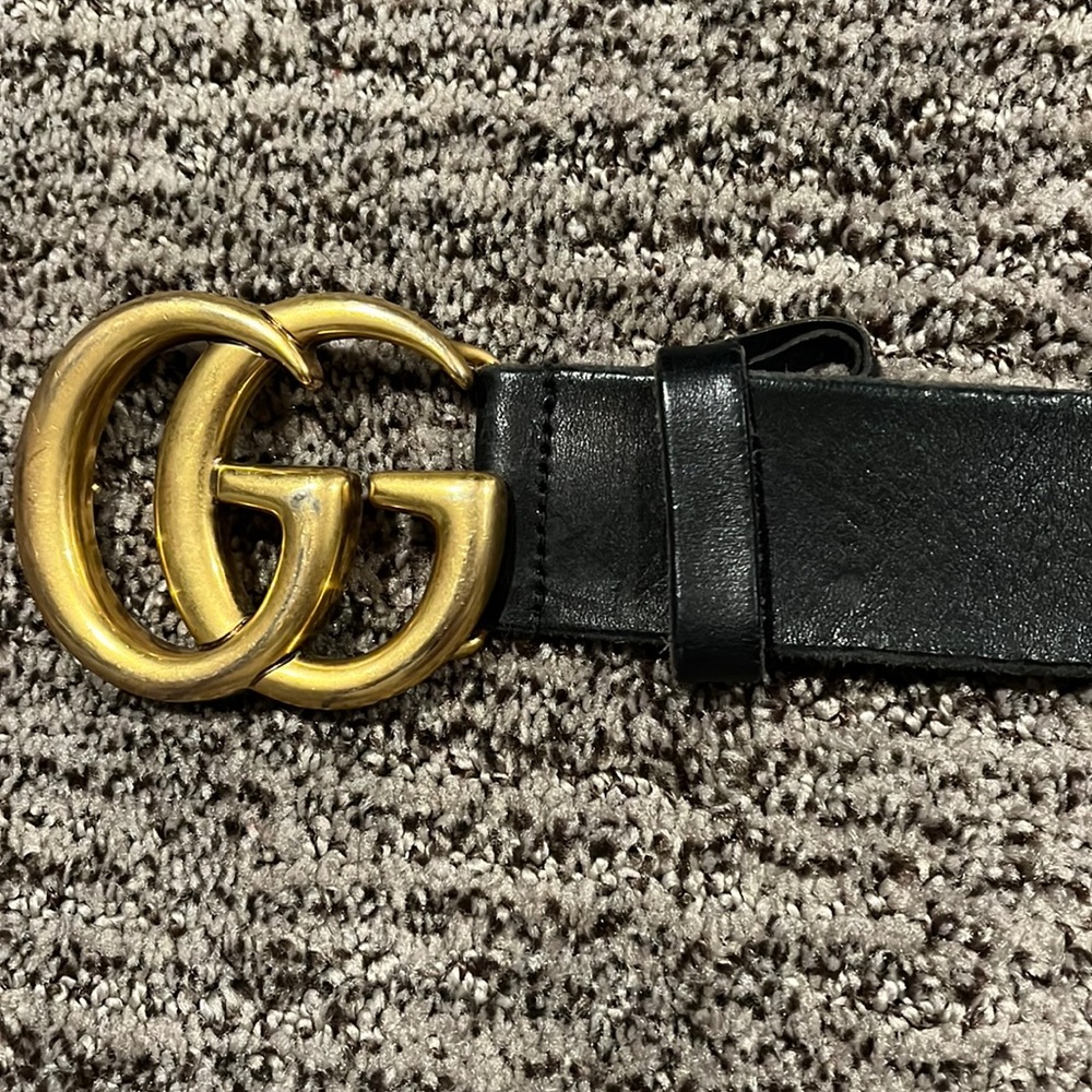 100% authentic Gucci belt ( men or women)